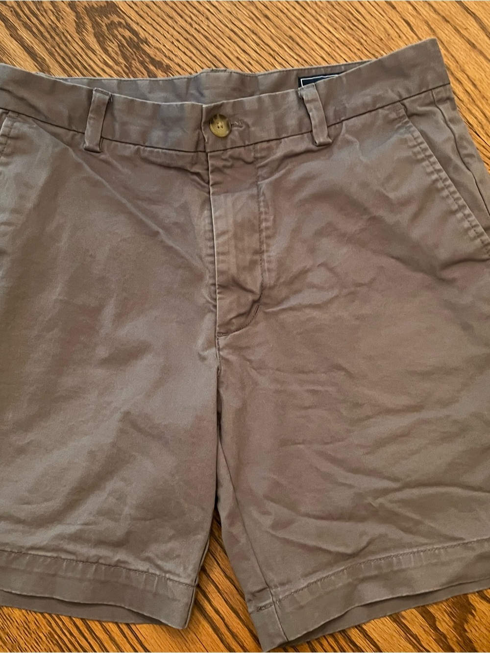 Vineyard Vines Men's Flat Front Chino Shorts in dark grey
